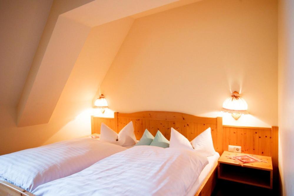 Hotel Gasthof Zur Post Wolfegg Buitenkant foto