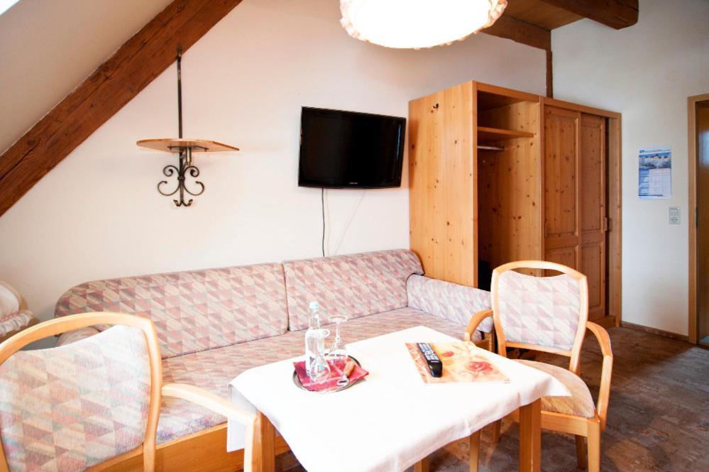 Hotel Gasthof Zur Post Wolfegg Buitenkant foto