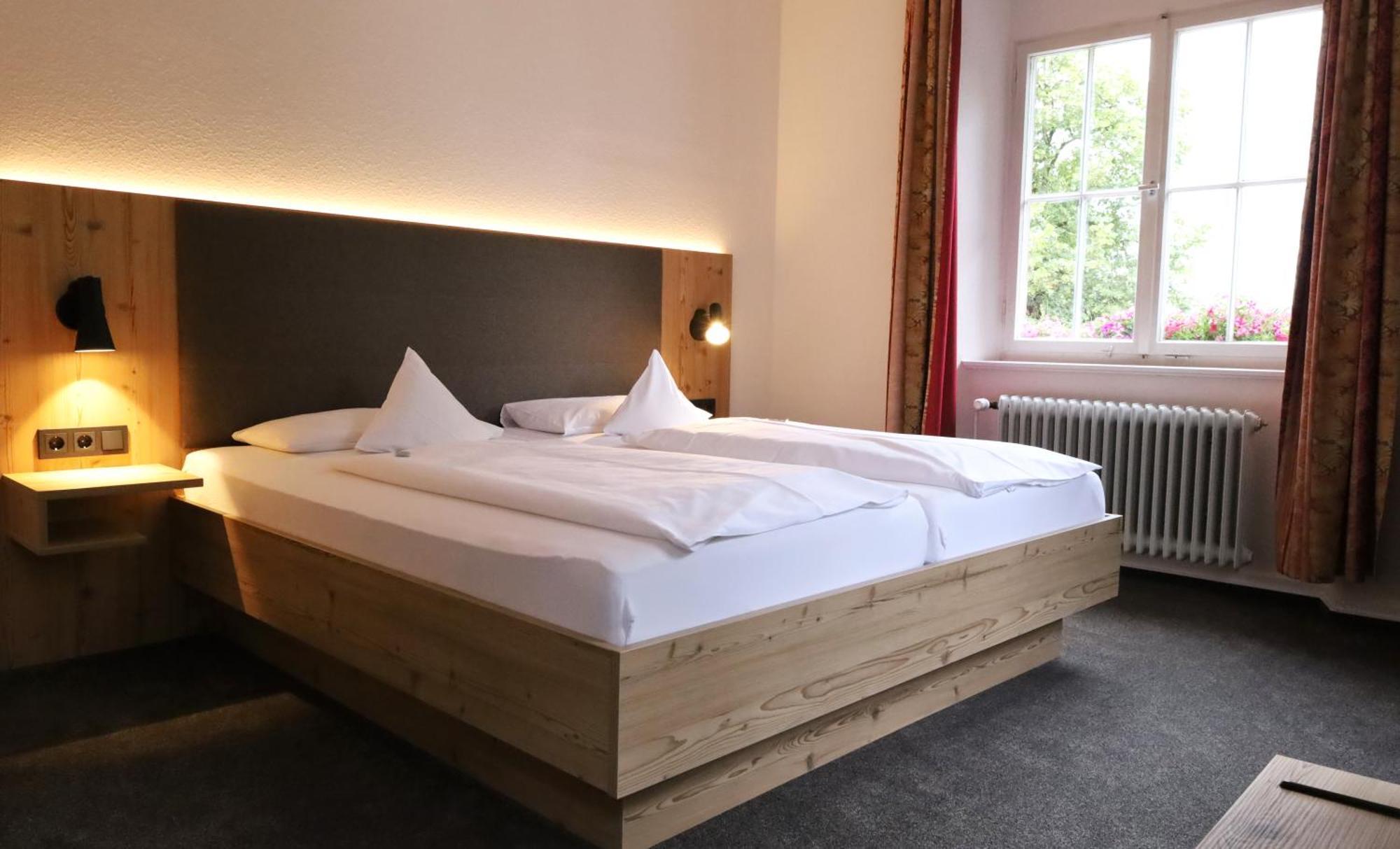 Hotel Gasthof Zur Post Wolfegg Buitenkant foto