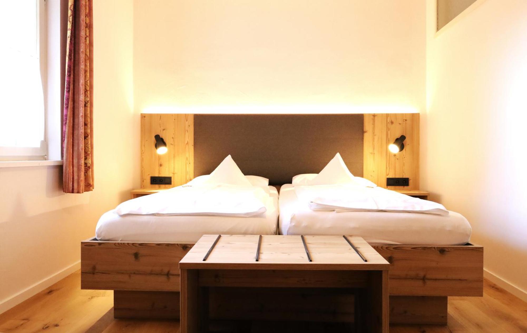 Hotel Gasthof Zur Post Wolfegg Buitenkant foto