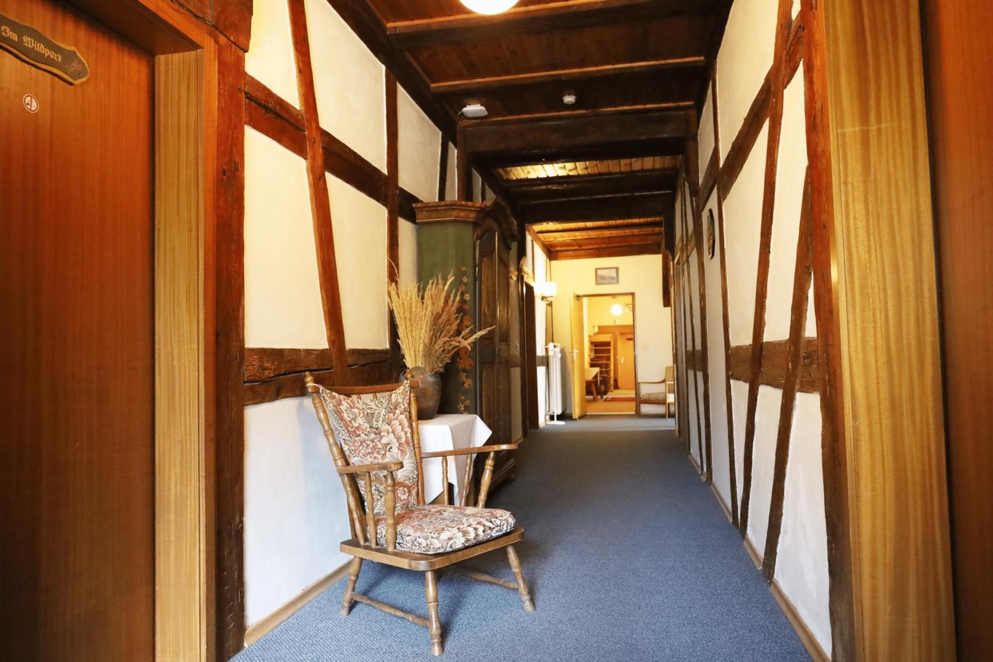 Hotel Gasthof Zur Post Wolfegg Buitenkant foto