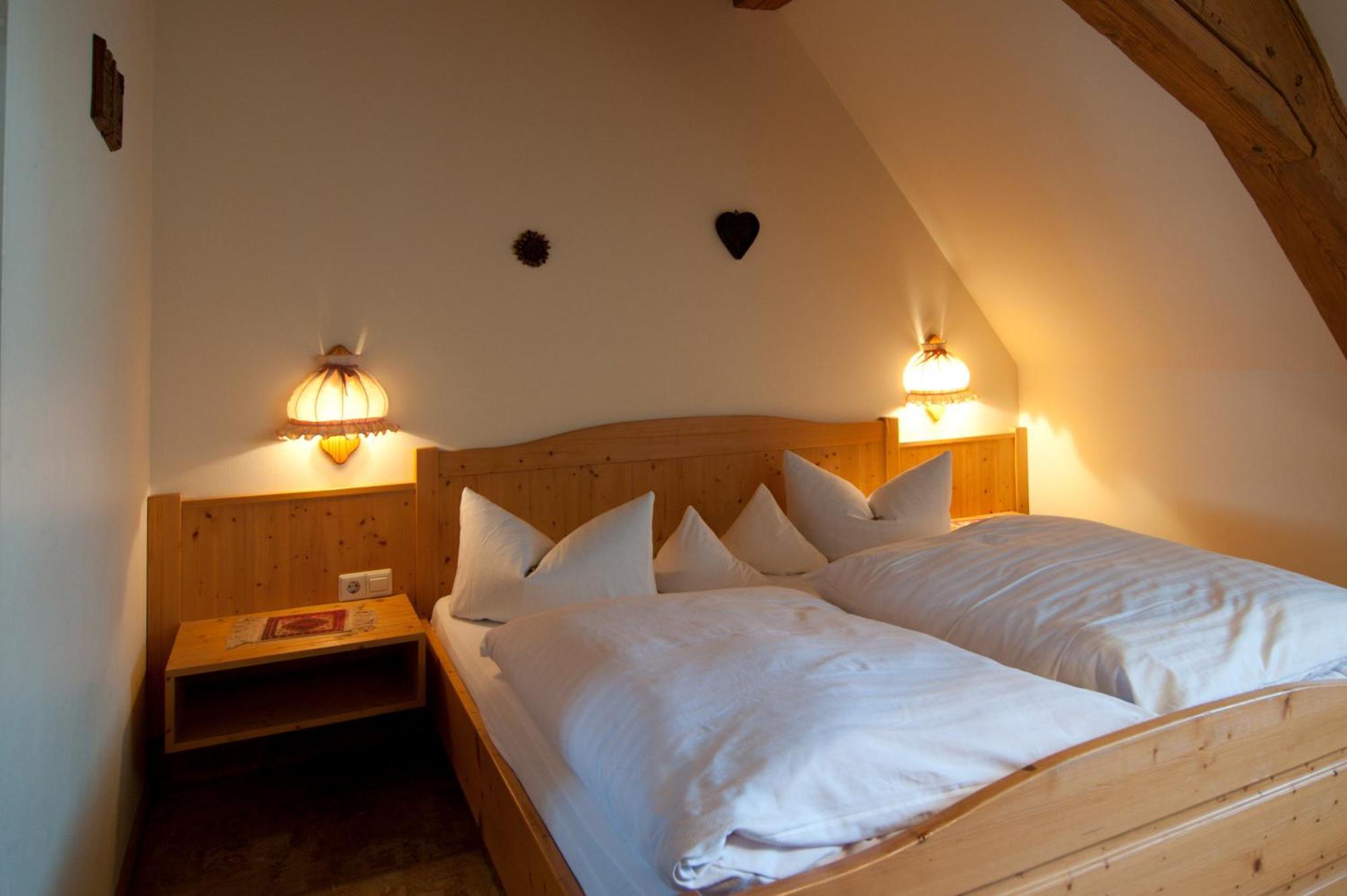 Hotel Gasthof Zur Post Wolfegg Buitenkant foto