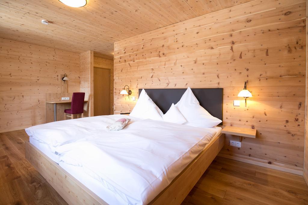 Hotel Gasthof Zur Post Wolfegg Kamer foto